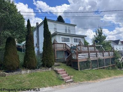 138 Brown St