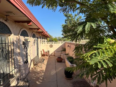 8911 Melfrank Dr