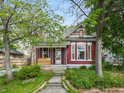 1145 E Roosevelt Ave
