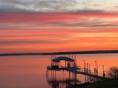 334 Lakeshore Dr