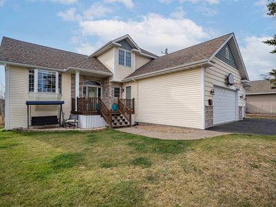 714 Creekside Cir