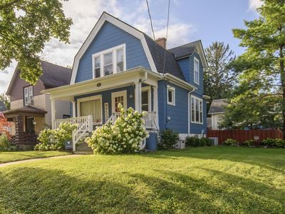 523 West College AVENUE