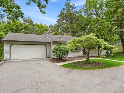 14137 Glenridge Rd