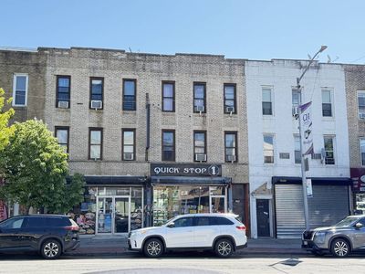 1240 Castle Hill Ave