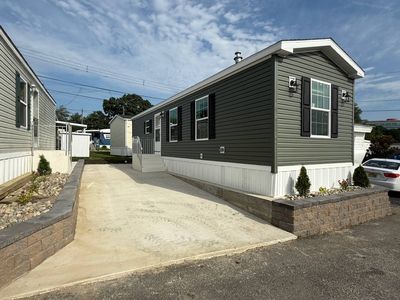 220 W Sylvania Ave TRAILER 25