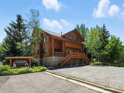 3995 N Timber Wolf Ln #1A