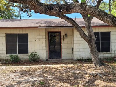 202 Glen Oak Ln