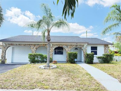 400 SW 14th St