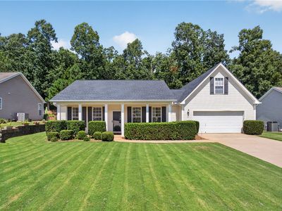 145 Largess Ln