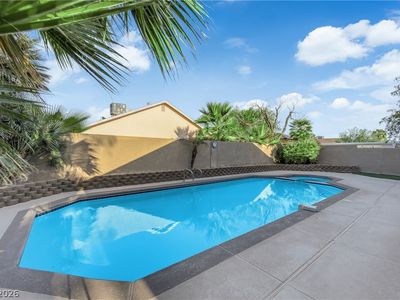 2353 Moorpark Way