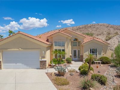 2881 Desert Vista Dr
