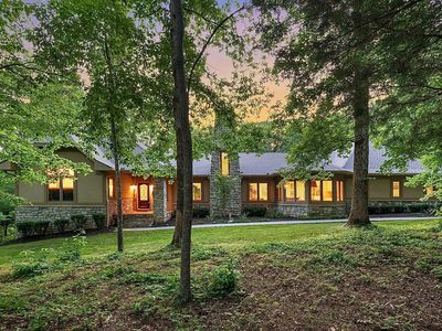 1003 Champion Hills Dr