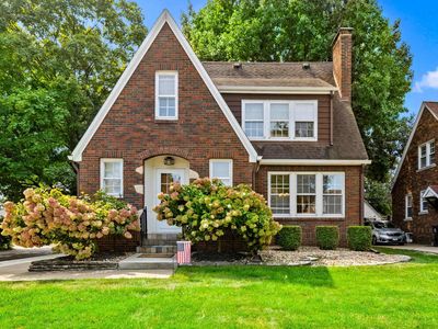 600 W Richwoods Blvd