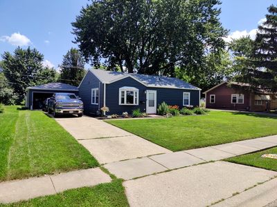1604 Burry Circle Dr