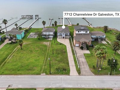 7712 Channelview Dr