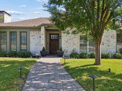 7118 Canongate Dr