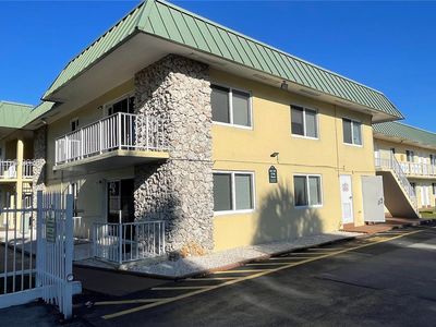 505 NW 177th St APT 212