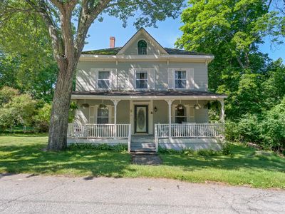 21 Beach Avenue