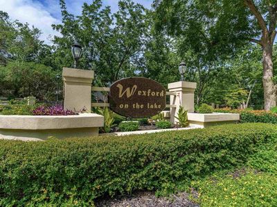 109 Wexford Ln