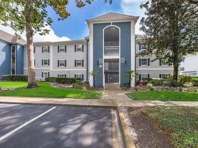 5104 CLUBSIDE DRIVE #5104