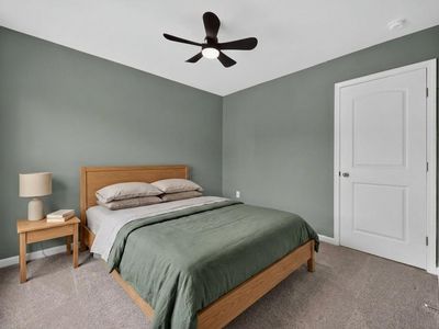 52 Elliot Dr