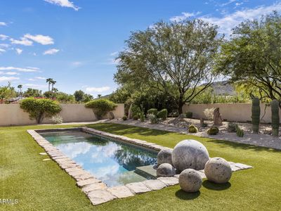 7702 N MOCKINGBIRD Lane