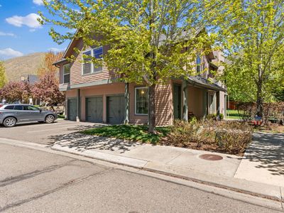 1910 Copper Ranch Ln #E