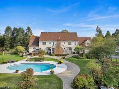 37 Pequest Rd
