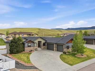 2819 Palmer Dr