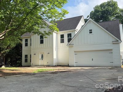 2033 Colony Hill Dr