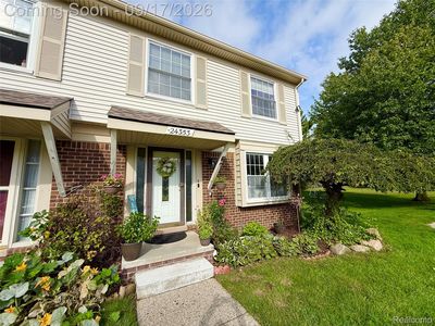 24353 Bashian Dr
