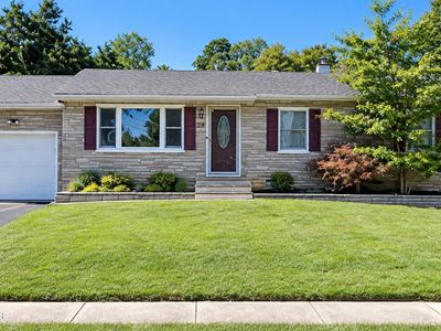 28 Woodside Drive