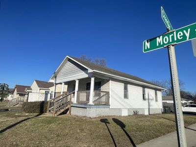 1102 N Morley St