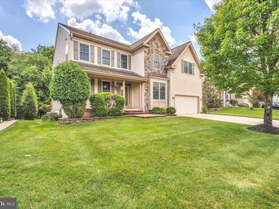 68 Hillside Ln