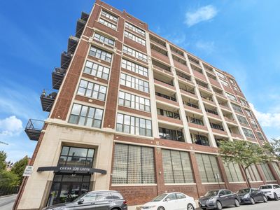 320 E 21st St Unit 504