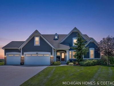 4401 Grand Point