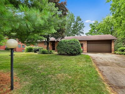 10 Allendale Dr