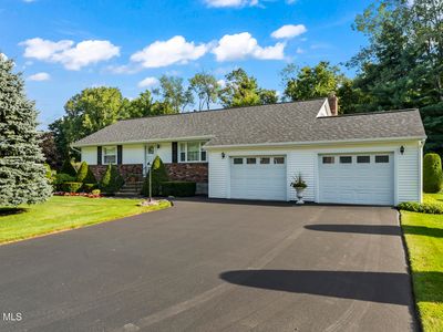 1046 Gates Drive