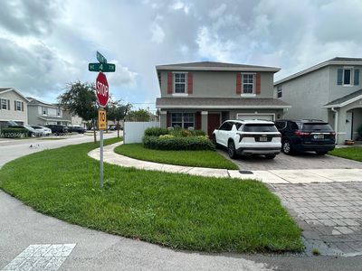 631 NE 4th Ter