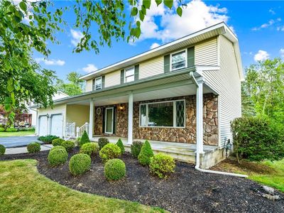 216 Ramblewood Dr