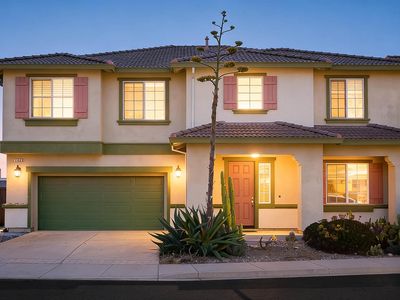 2138 Yellow Rose Cir