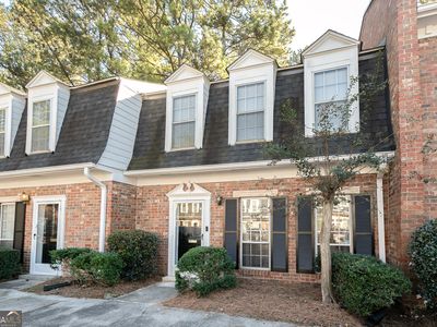 13 Queen Anne Pl NW