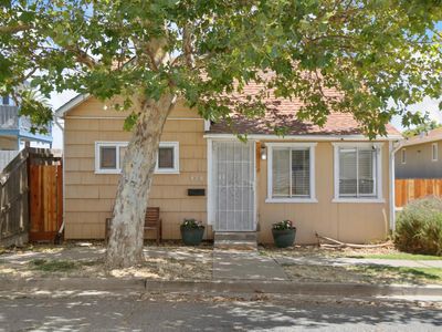 428 Montezuma Street