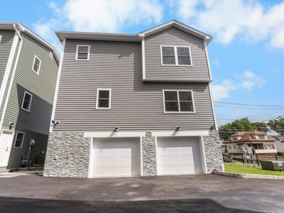 382 5th Ave