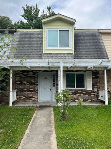 5040 Foxwood Dr
