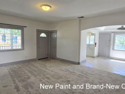 405 W Broadway St