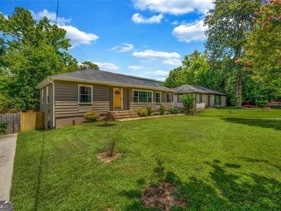 1008 Lindridge Dr NE