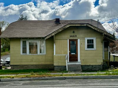 1443 Oregon Ave