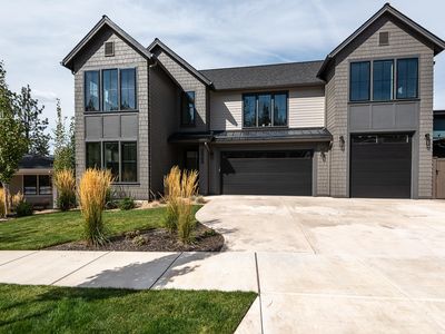 2963 NW Polarstar Ave