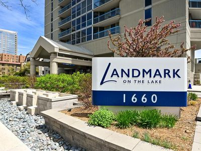 1660 North Prospect AVENUE #604